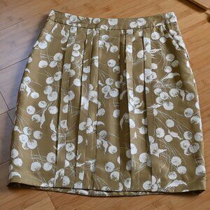 Like New Boden Limited Edition Pleated 100% Silk Skirt with Lining Size 6